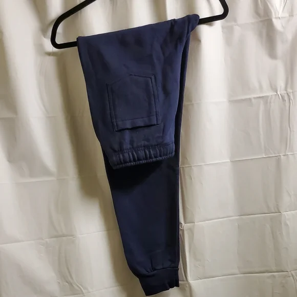 HOLIDAY SALE!!..BRAND NEW MEN'S SWEAT SUIT SZ M - Picture 2 of 4